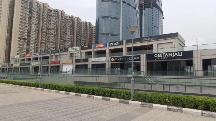 Commercial office space at Grandthum group 108